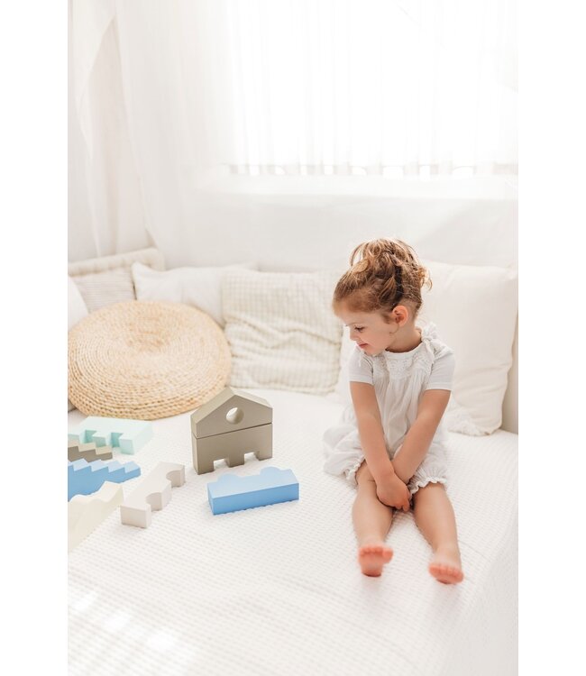 Moes play - Puzzle blocks sky