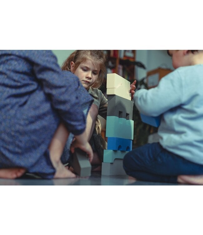 Moes play - Puzzle blocks sky