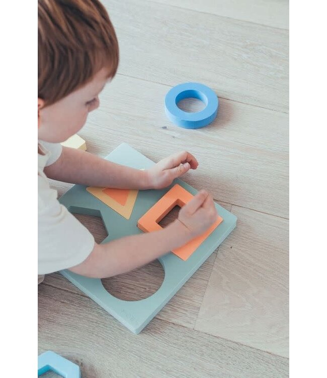 Moes play - Geometrica