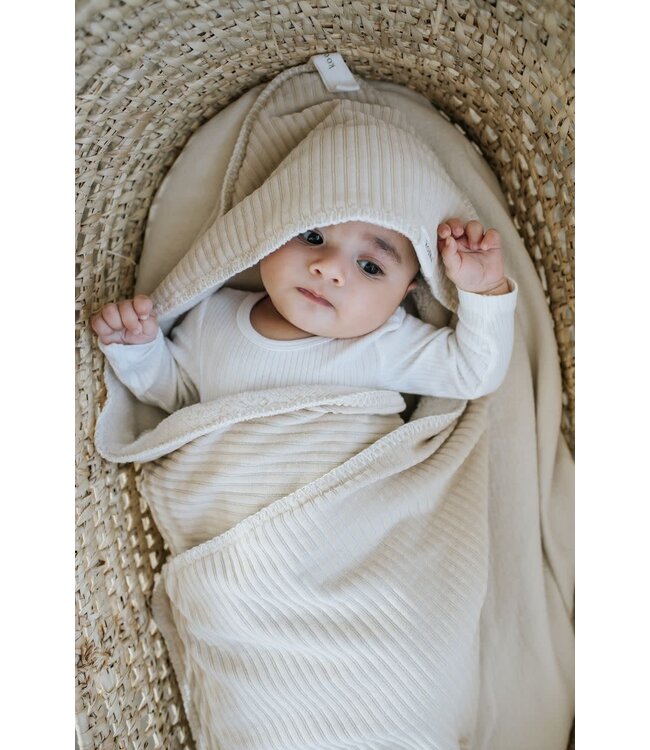 Koeka - Omslagdoek teddy Vik Sand