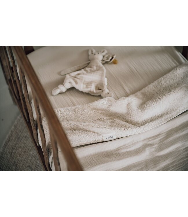 Koeka - Ledikantdeken Teddy Faro Warm white
