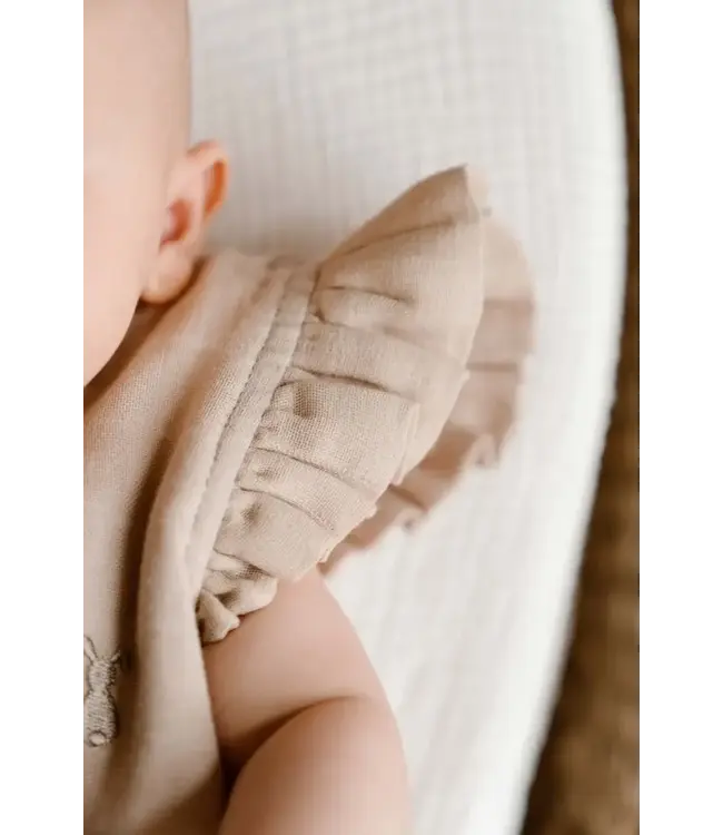 Poetree kids - Tetra slaapzak Light Camel shoulder ruffle -65cm