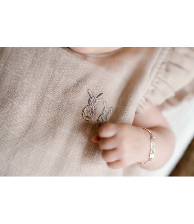 Poetree kids - Tetra slaapzak Light Camel shoulder ruffle -65cm