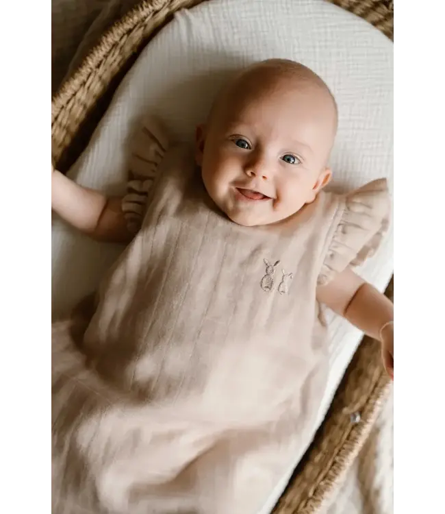 Poetree kids - Tetra slaapzak Light Camel shoulder ruffle -65cm