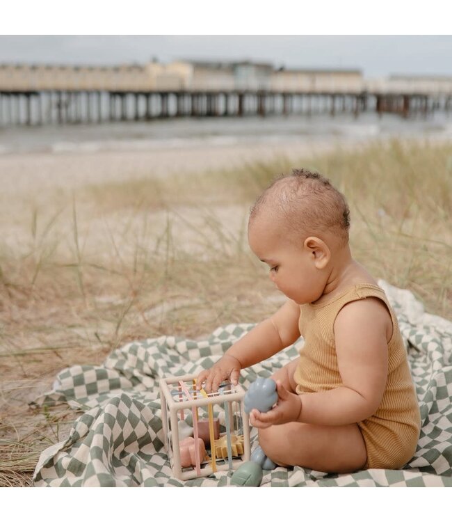 Mushie - Elastic shape sorter