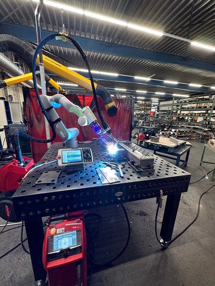 Schweiß-Cobot | De Sidekick |  GoFa 5