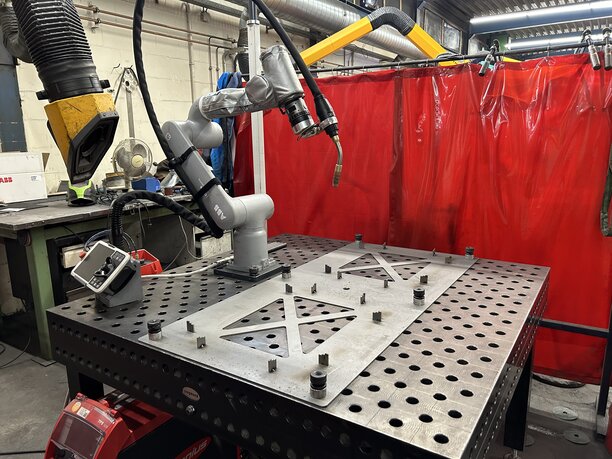 Schweiß-Cobot | De Sidekick |  GoFa 5