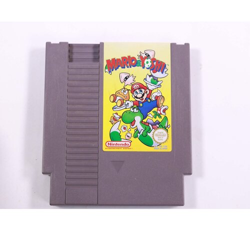 Nintendo NES - Mario & Yoshi