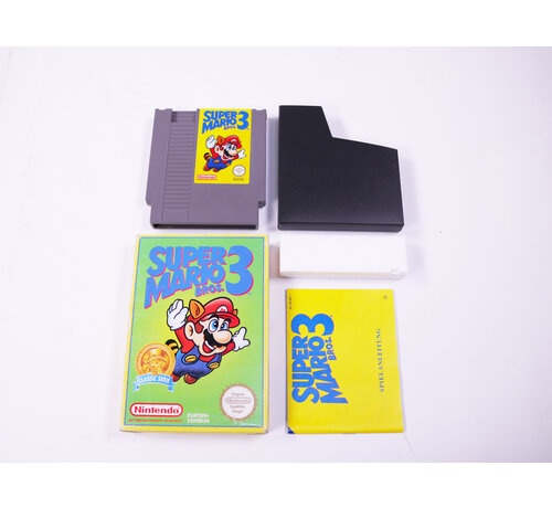 Nintendo NES - Super Mario Bros 3 - Boxed CIB