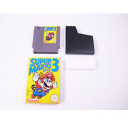 Nintendo NES - Super Mario Bros 3 - Boxed