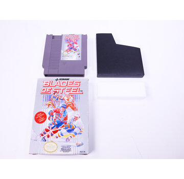 Konami NES - Blades of Steel - Boxed
