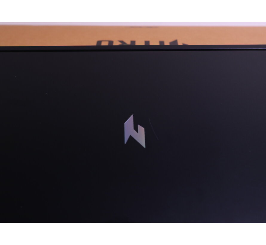 Nitro V 16 ANV16-41-R8FA