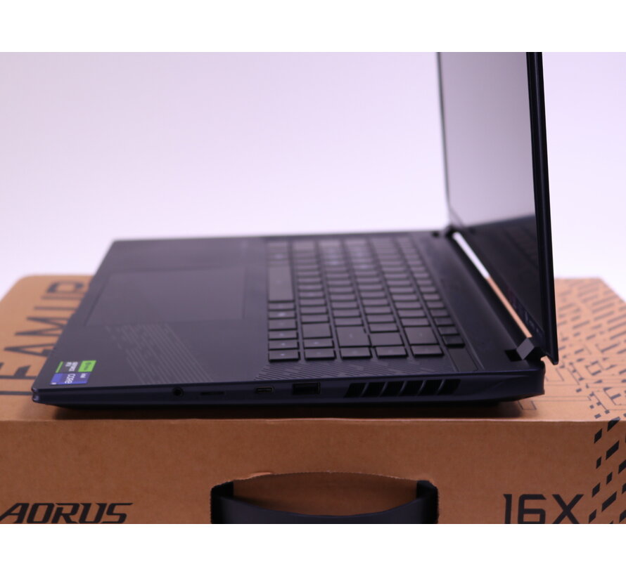 Aorus 16X ASG-63EEC65SH