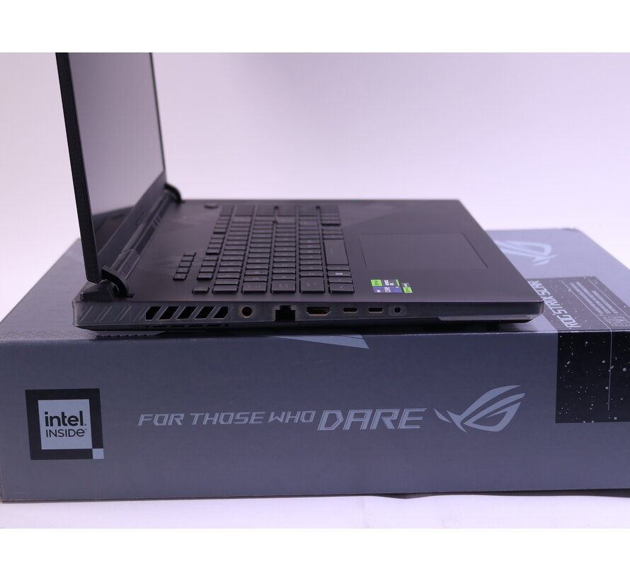 ROG Strix SCAR 18G834JZR-N6111W