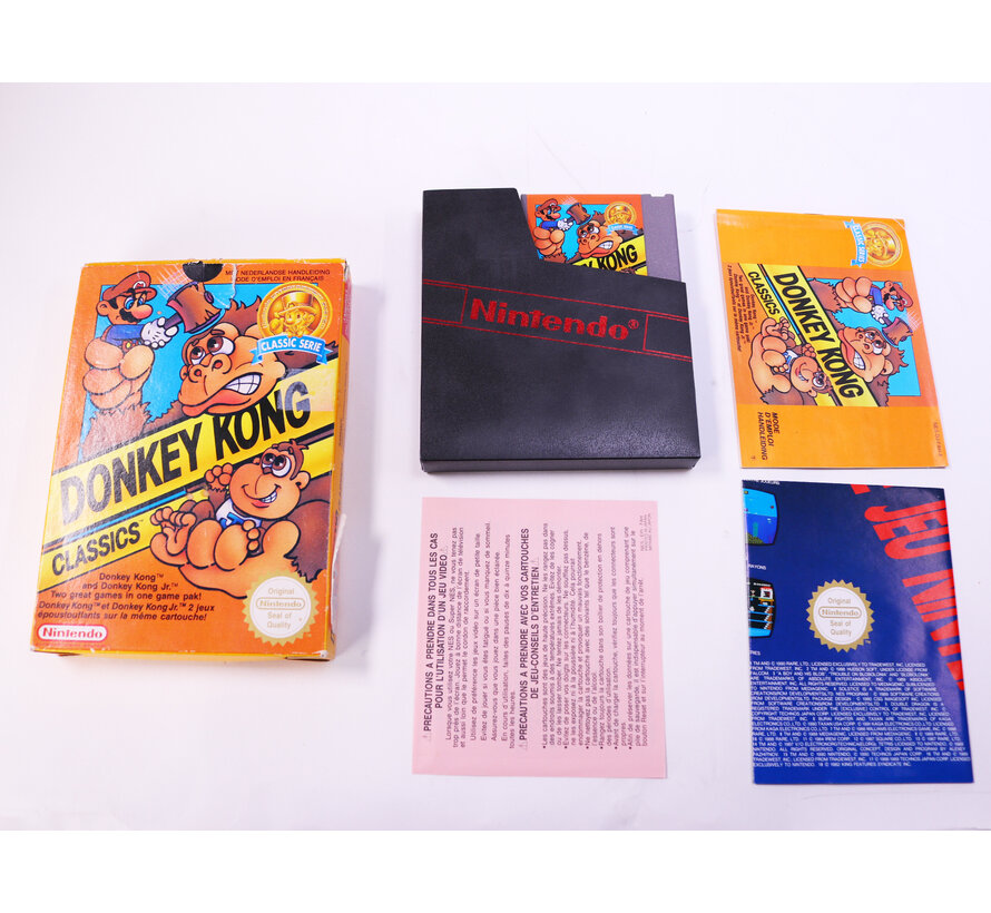 NES - Donkey Kong Classics - Boxed CIB