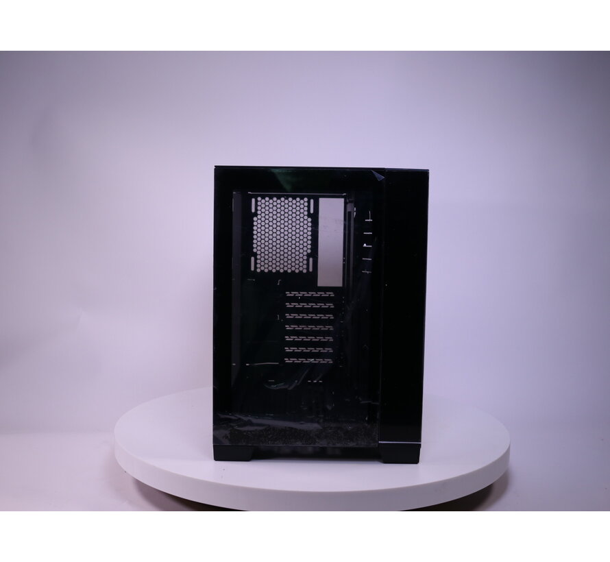 PC-O11 Dynamic Mini Zwart