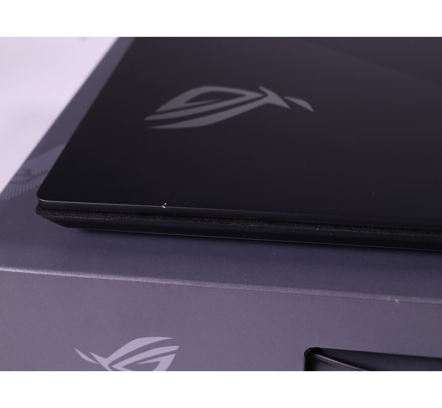 ROG Strix SCAR 16 G635LW-RW089W