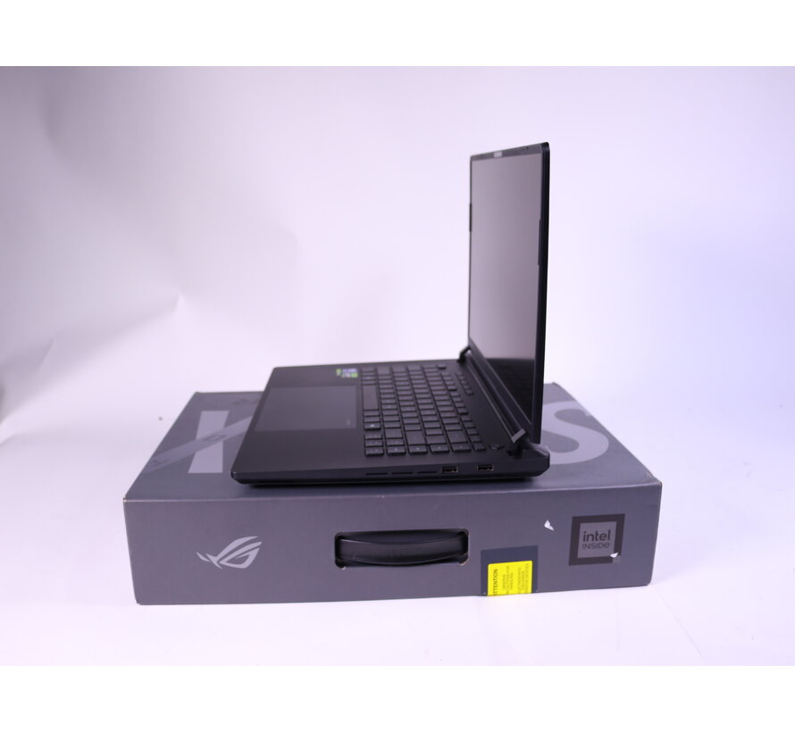 ROG Strix SCAR 16 G635LW-RW089W