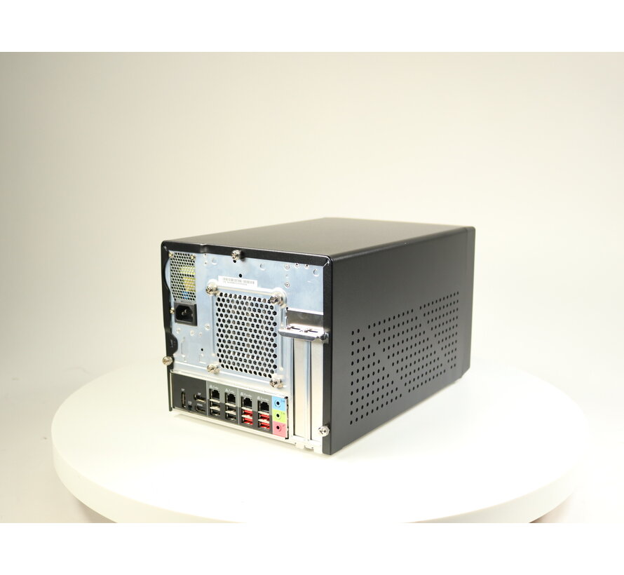 XPC cube SW580R8