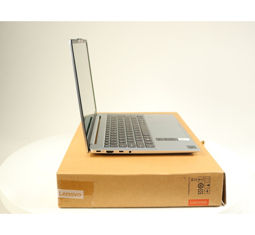 IdeaPad Slim 5 14Q8X9 (83HL003QMH)
