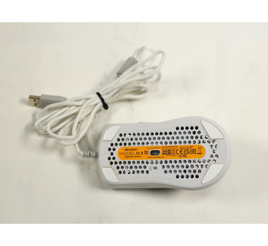 Model O 2 Mat Witte muis