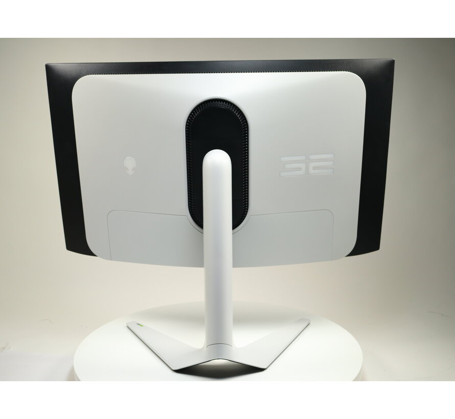 F Zwart | 4K - Curved - 240hz - 0,03 ms - OLED - 31.6 inch