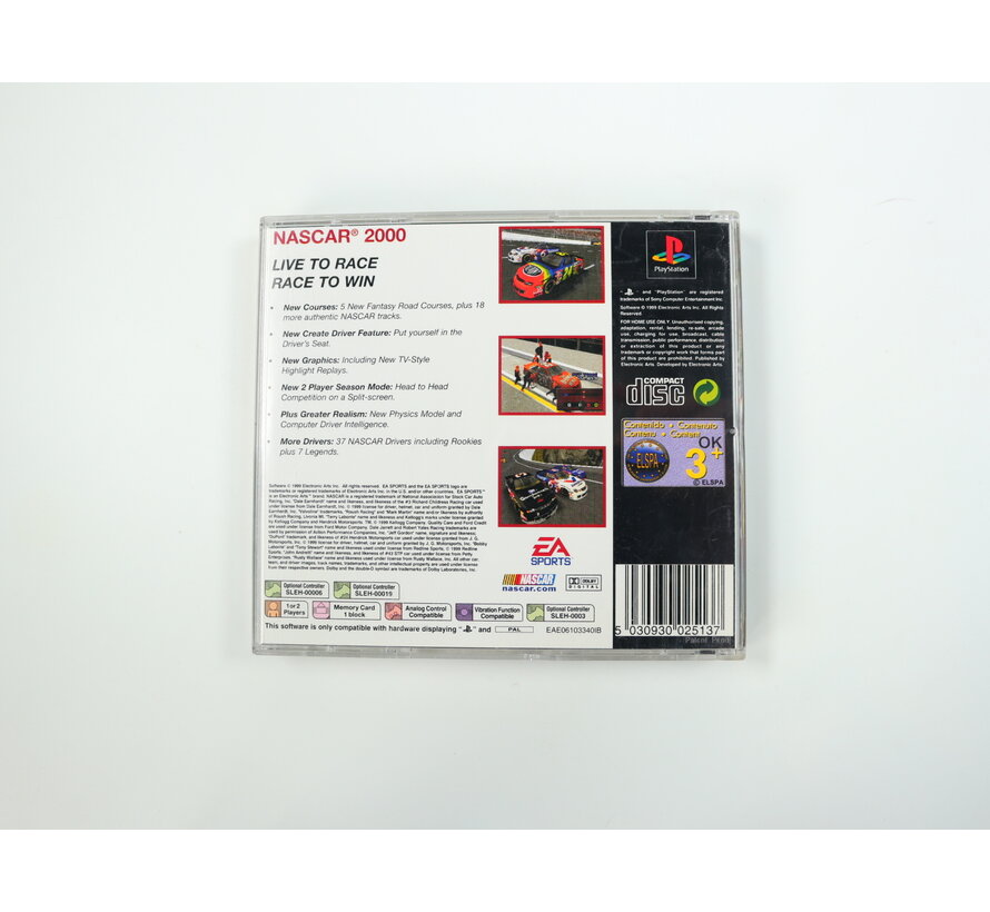 PlayStation 1 - NASCAR 2000