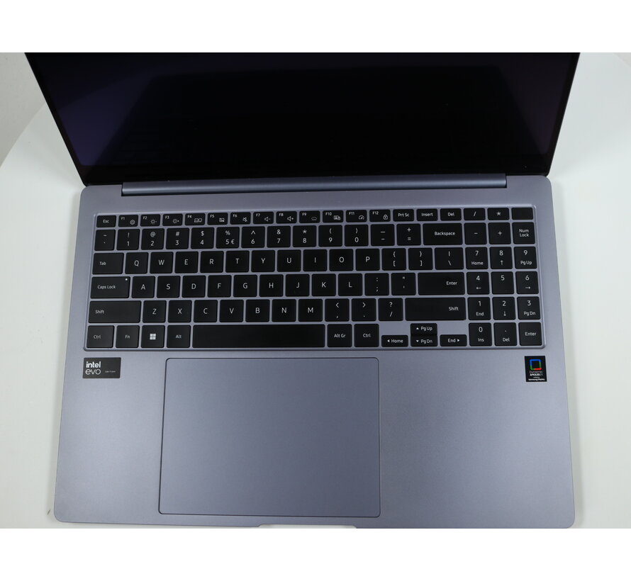 Galaxy Book4 Pro | NIEUWPRIJS 2099.95  | 16" AMOLED 3K Touch | Core i7 | iGPU  [Tweedekansje]