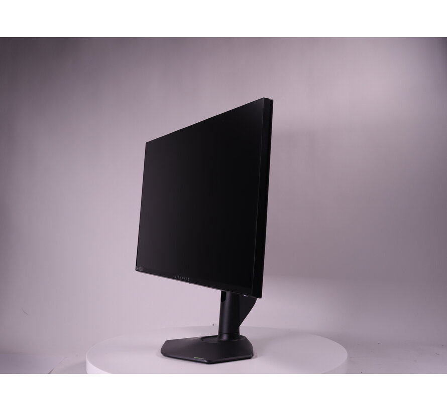 AW2725QF | 27" | 4K Ultra HD | 180Hz | Dual-Mode IPS
