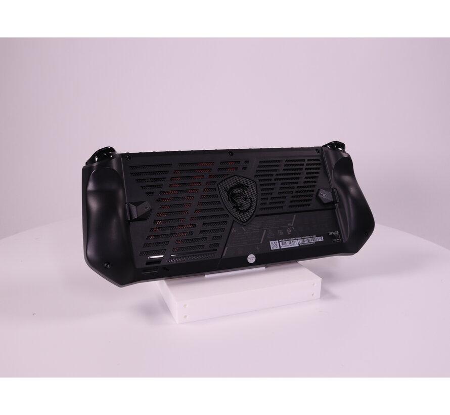 Claw - A1M (Ultra 5 135H) Handheld Gaming Pc [2]