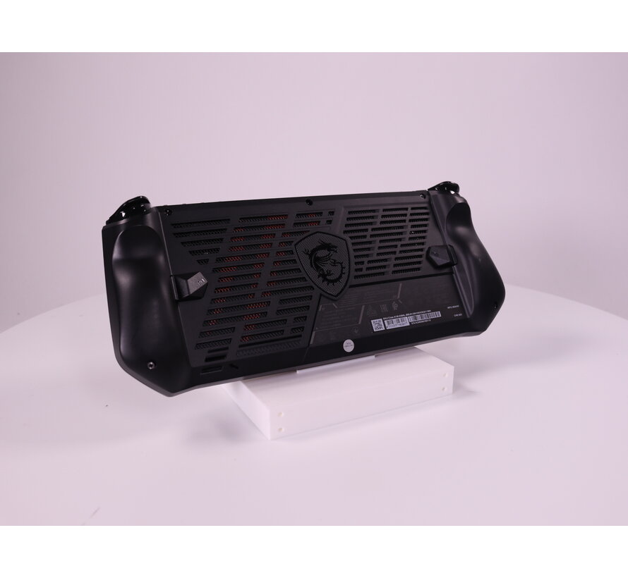 Claw - A1M (Ultra 5 135H) Handheld Gaming Pc [1]