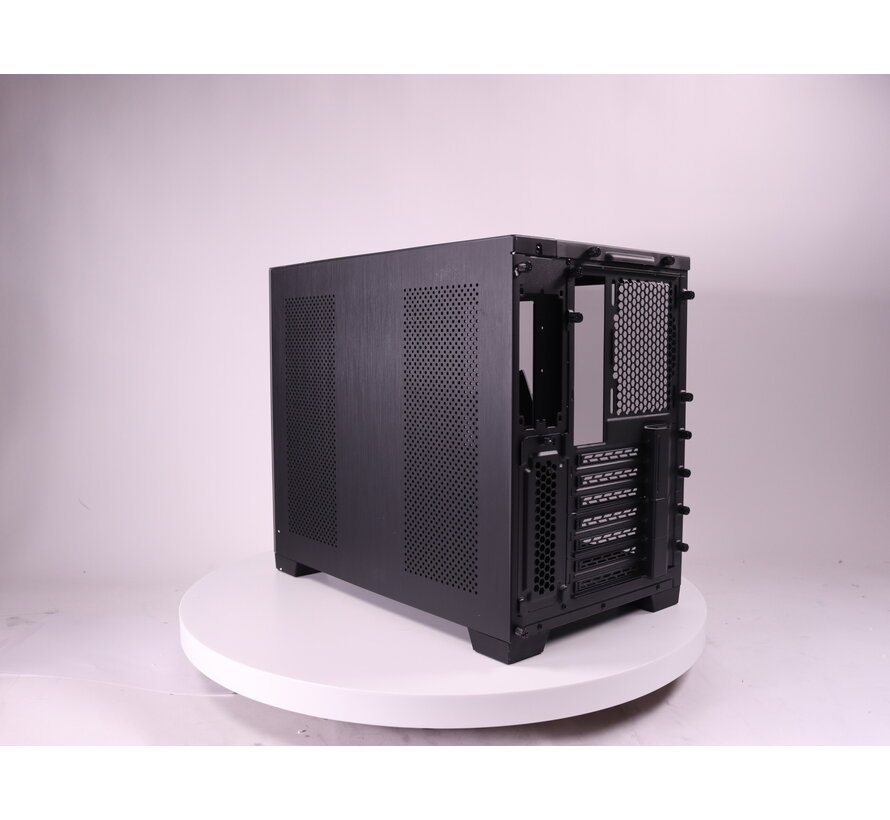 PC-O11 Dynamic Mini - Zwart