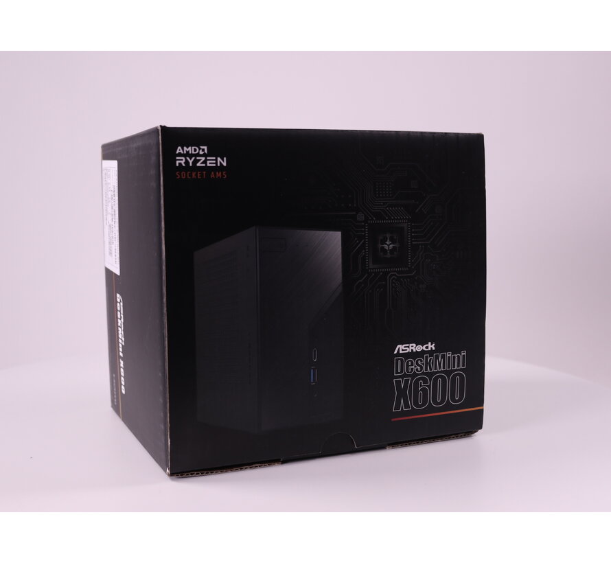 DeskMini X600 USB4