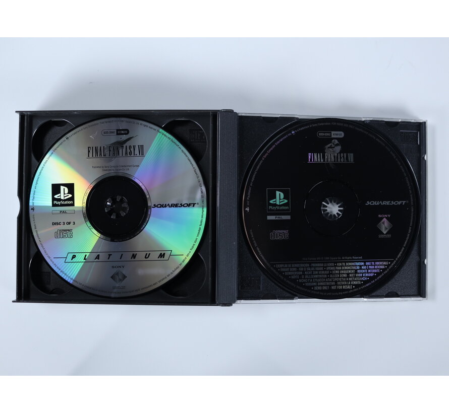 PlayStation 1 - Final Fantasy VII [Platinum] [No Manual]