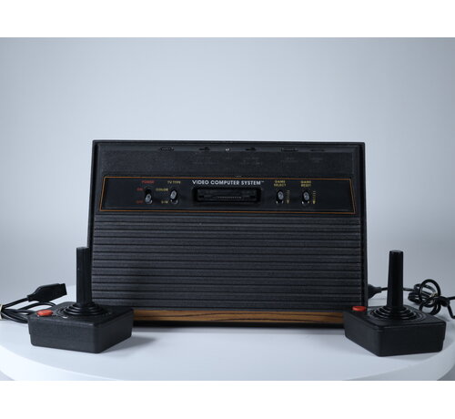 Atari, Inc. Atari 2600 - Console - 2600 Woody (CX-2600 AP)