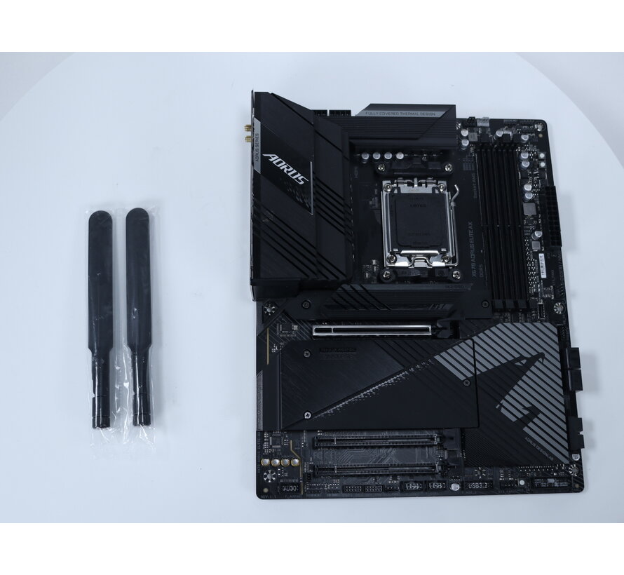 Gigabyte AORUS X670 ELITE AX [tweedekansje] - Slot 2 ram  Defect