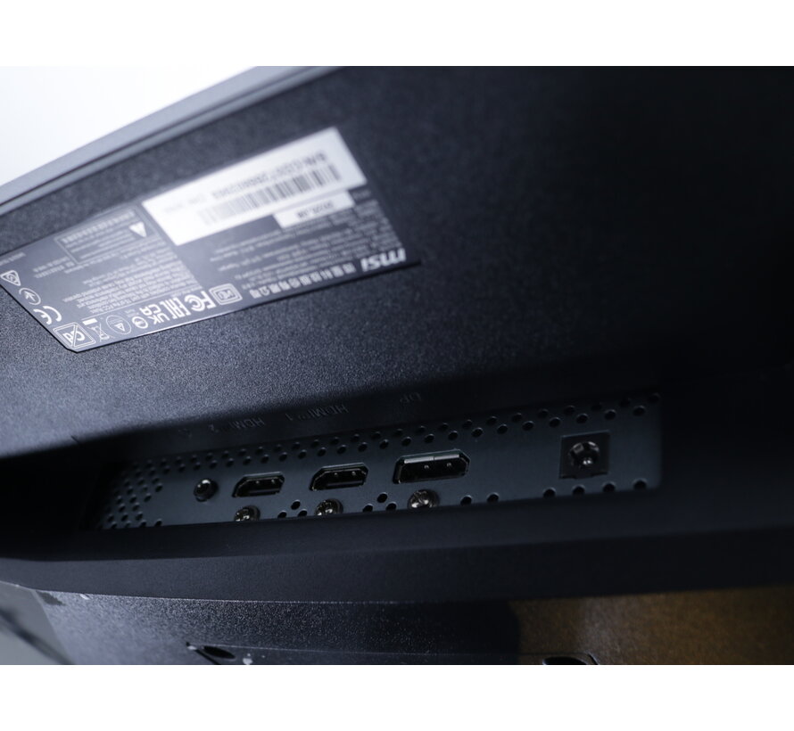 G272QPF E2 | 27" | Quad HD | 180Hz | IPS