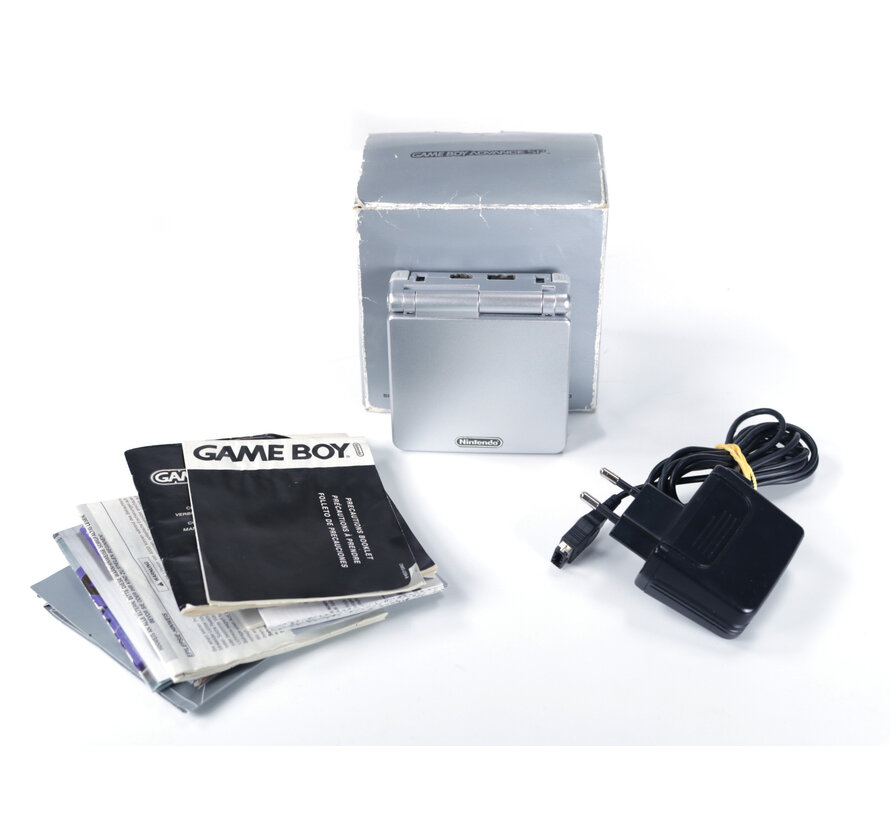 Game Boy Advance SP - Console - Silver - CIB
