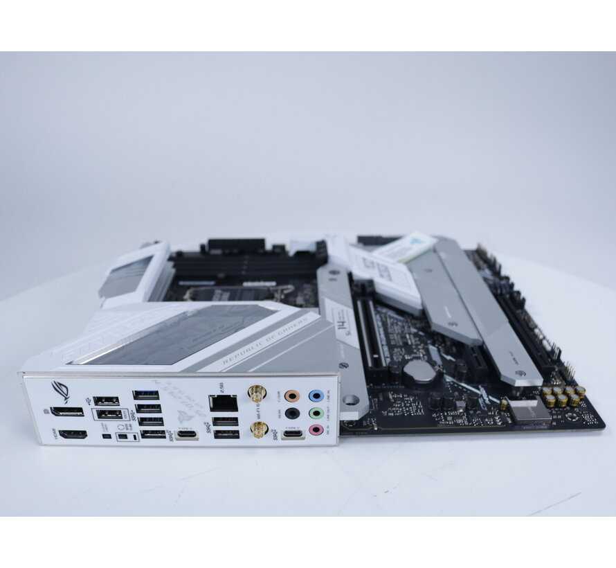 Strix Z690-A Gaming Wifi D4 [Tweedekansje]