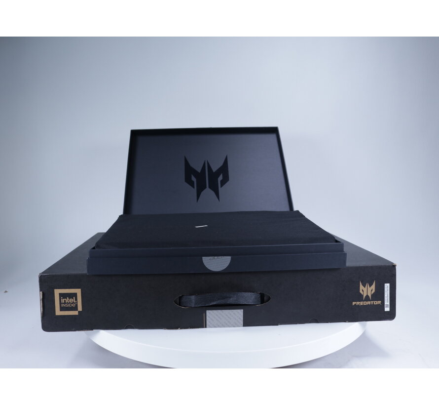 Predator Helios 18 PH18-72-97DH | 18" | Core i9 | RTX 4080