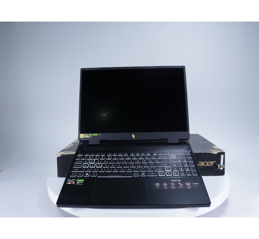 Nitro 16 AN16-41-R8NQ