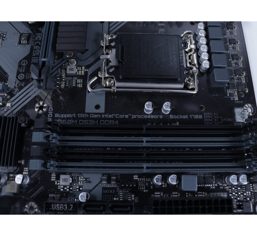 Intel B760M DS3H DDR4 [Tweedekansje]