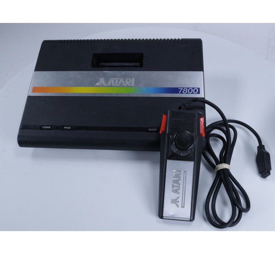 Atari 7800 Console