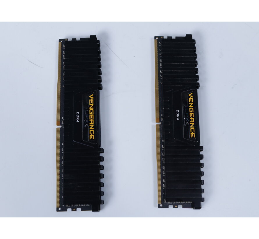 Vengeance DDR4 16GB 3000MHZ [Tweedekansje]