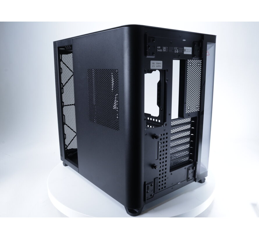 AIR 5400 RS-R ARGB Black Behuizing [Tweedekansje]