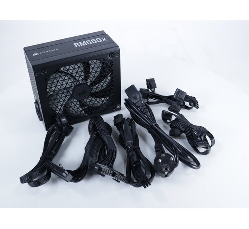 Corsair RM550x (2021) Zwart [Tweedekansje]