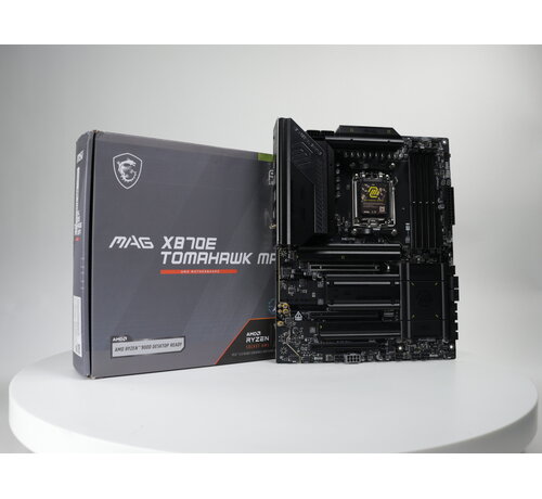 MSI MAG X870E TOMAHAWK MAX WIFI