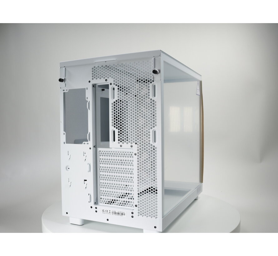 H6 Flow RGB White