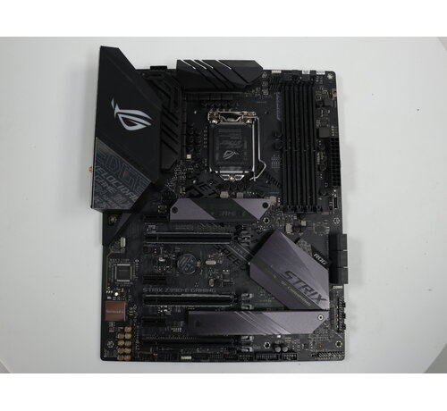 ASUS ROG Strix Z390-E gaming[Tweedekansje]