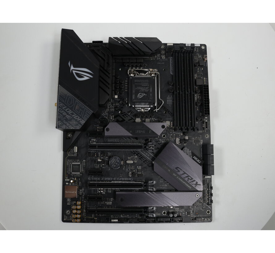 ROG Strix Z390-E gaming[Tweedekansje]